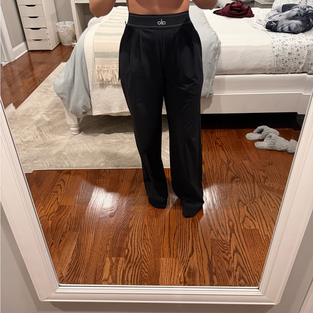 ALO Yoga Charcoal Track Pants for Women